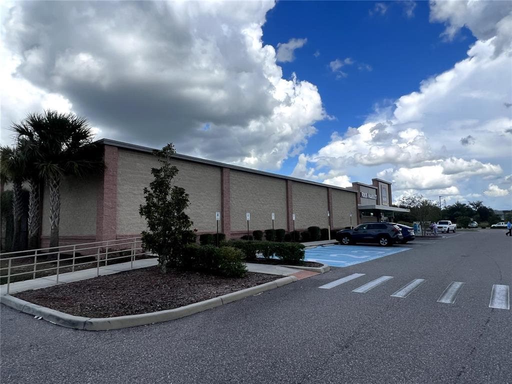 12249 Cortez Blvd photo 5