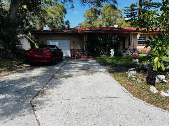 1942 Alton Dr photo 2