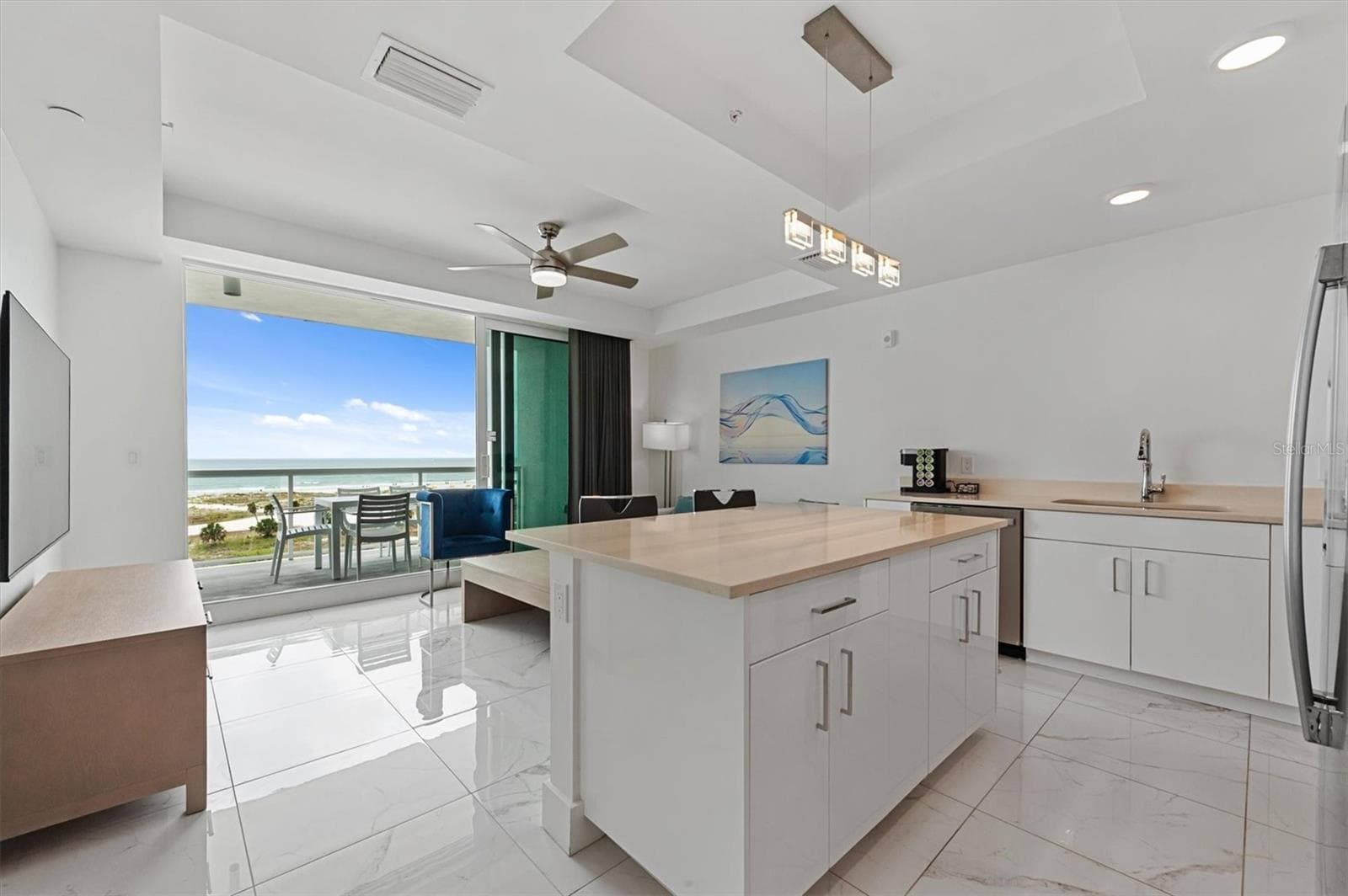 11500 Gulf Blvd #610 photo 2