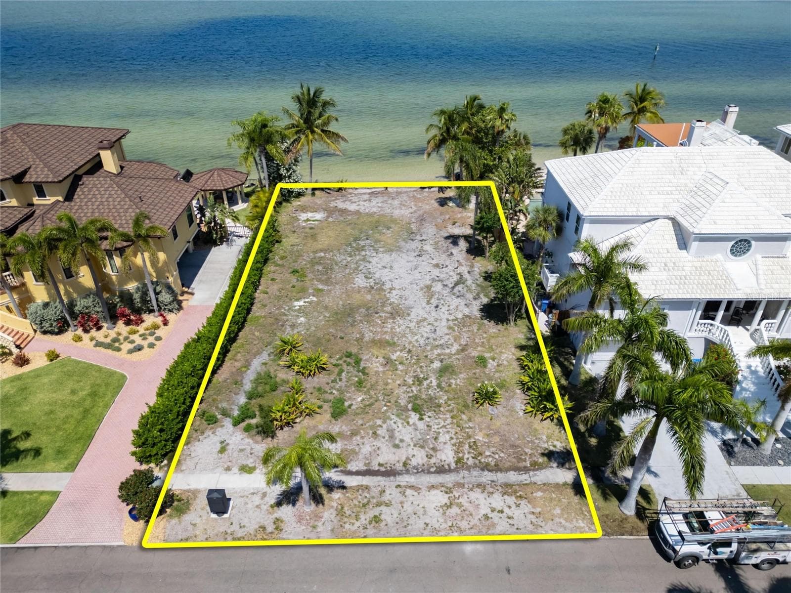 1013 Symphony Isles Blvd photo 2