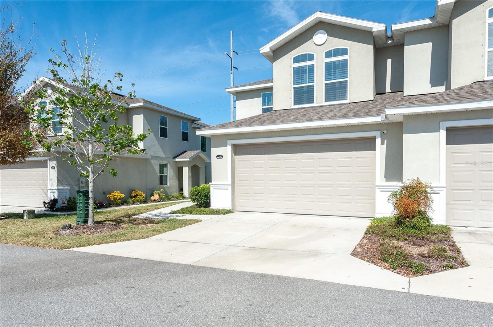 2280 Montview Dr photo 2