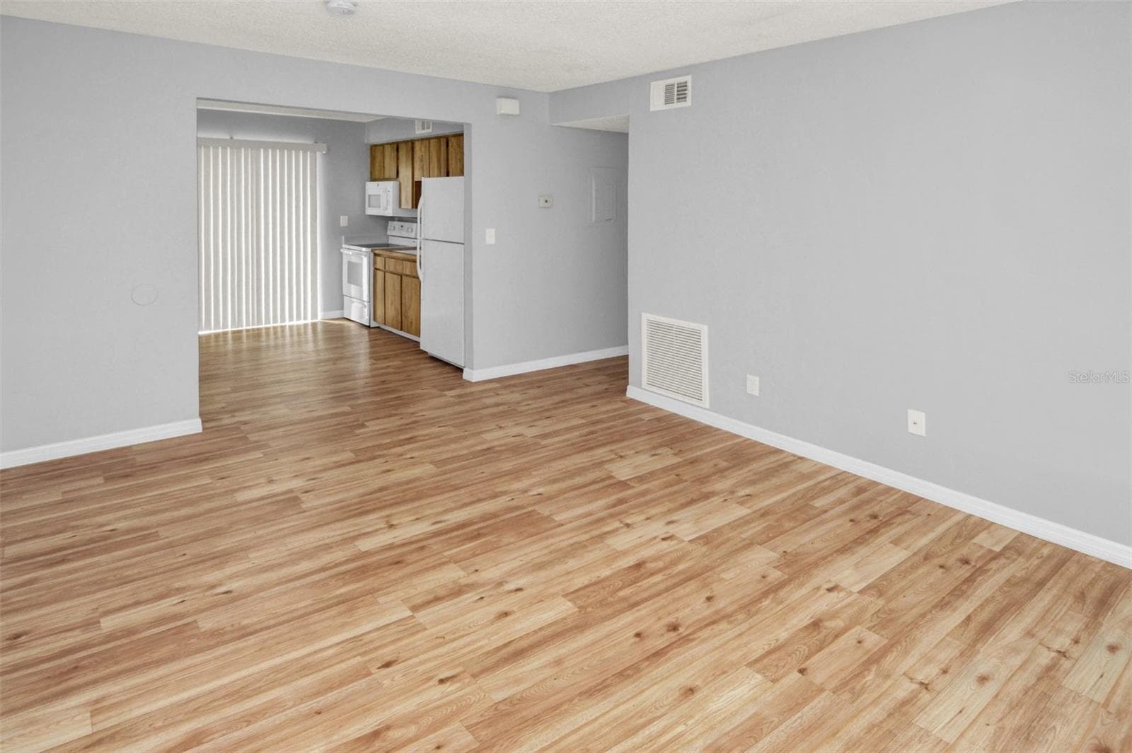 7450 35th St N #1604 photo 2