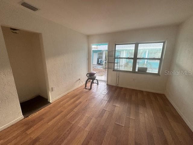 410 73rd Ave photo 4