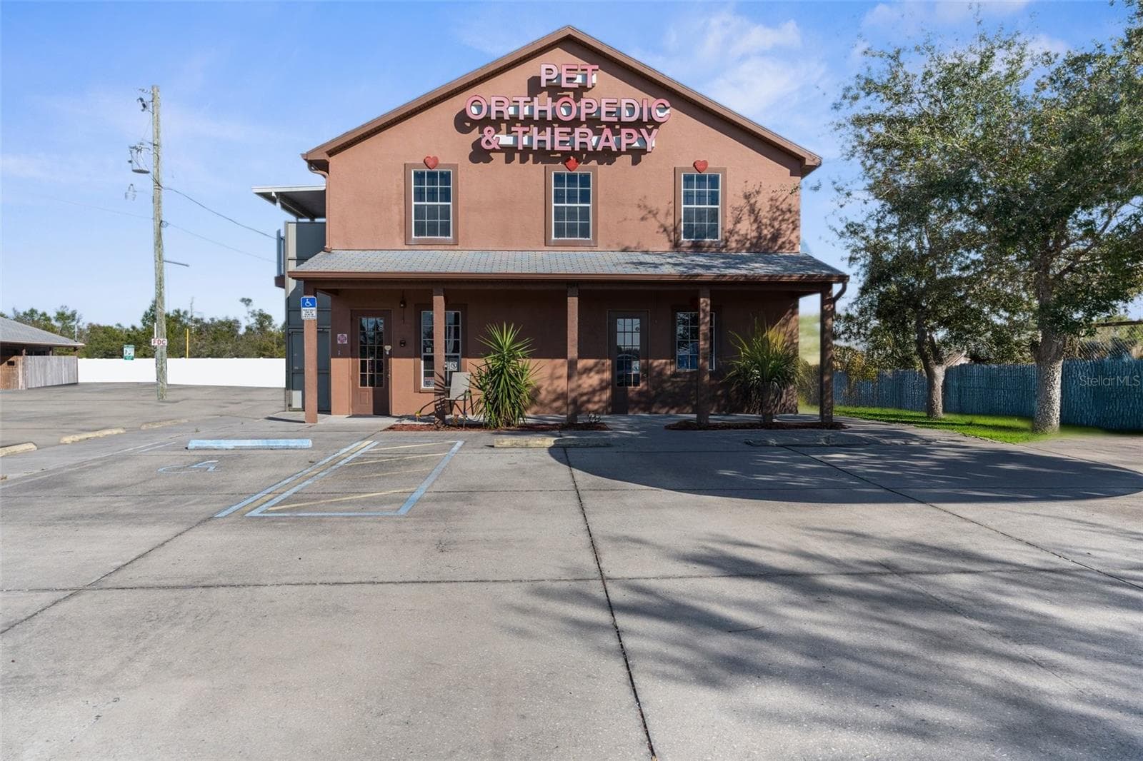 7044 Commercial Way photo 2