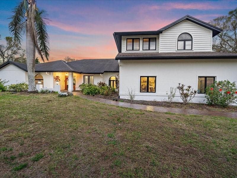 4588 Baycedar Ln photo 2