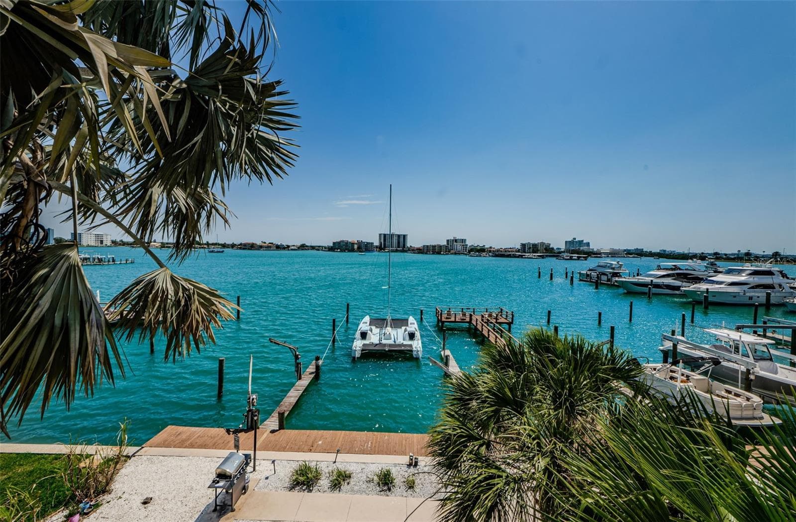 479 E Shore Dr #8 photo 2