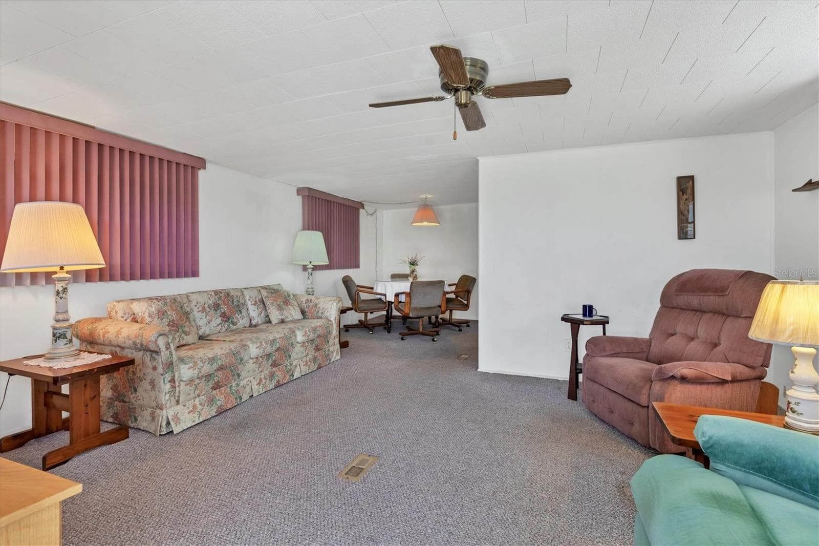 1212 41st Avenue Dr E photo 2