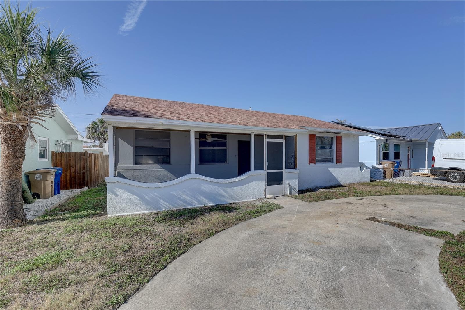 440 S Bayshore Dr photo 2