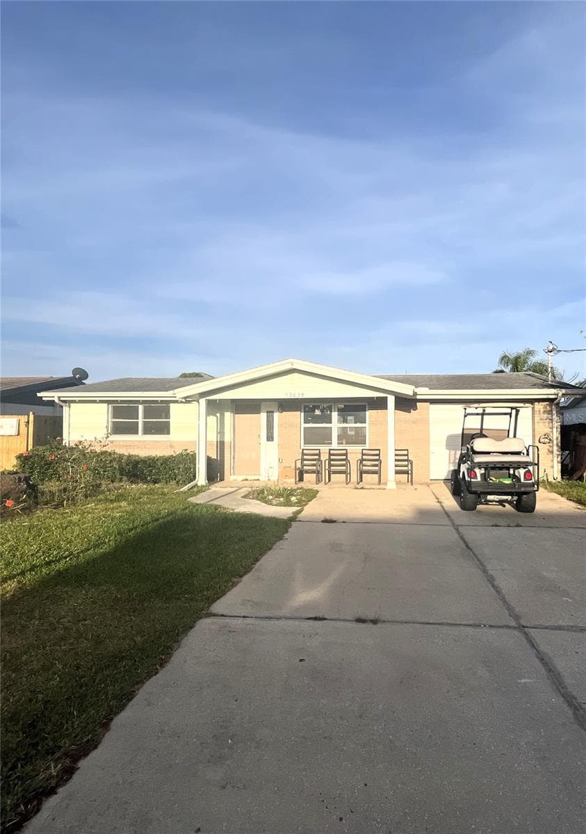 13639 Frances Ave photo 2