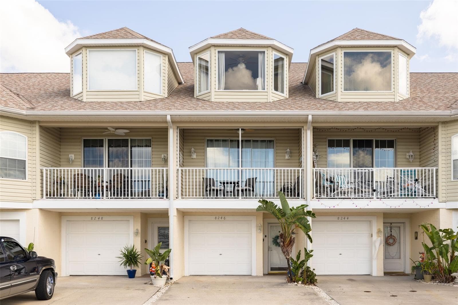 8246 Aquila St photo 2