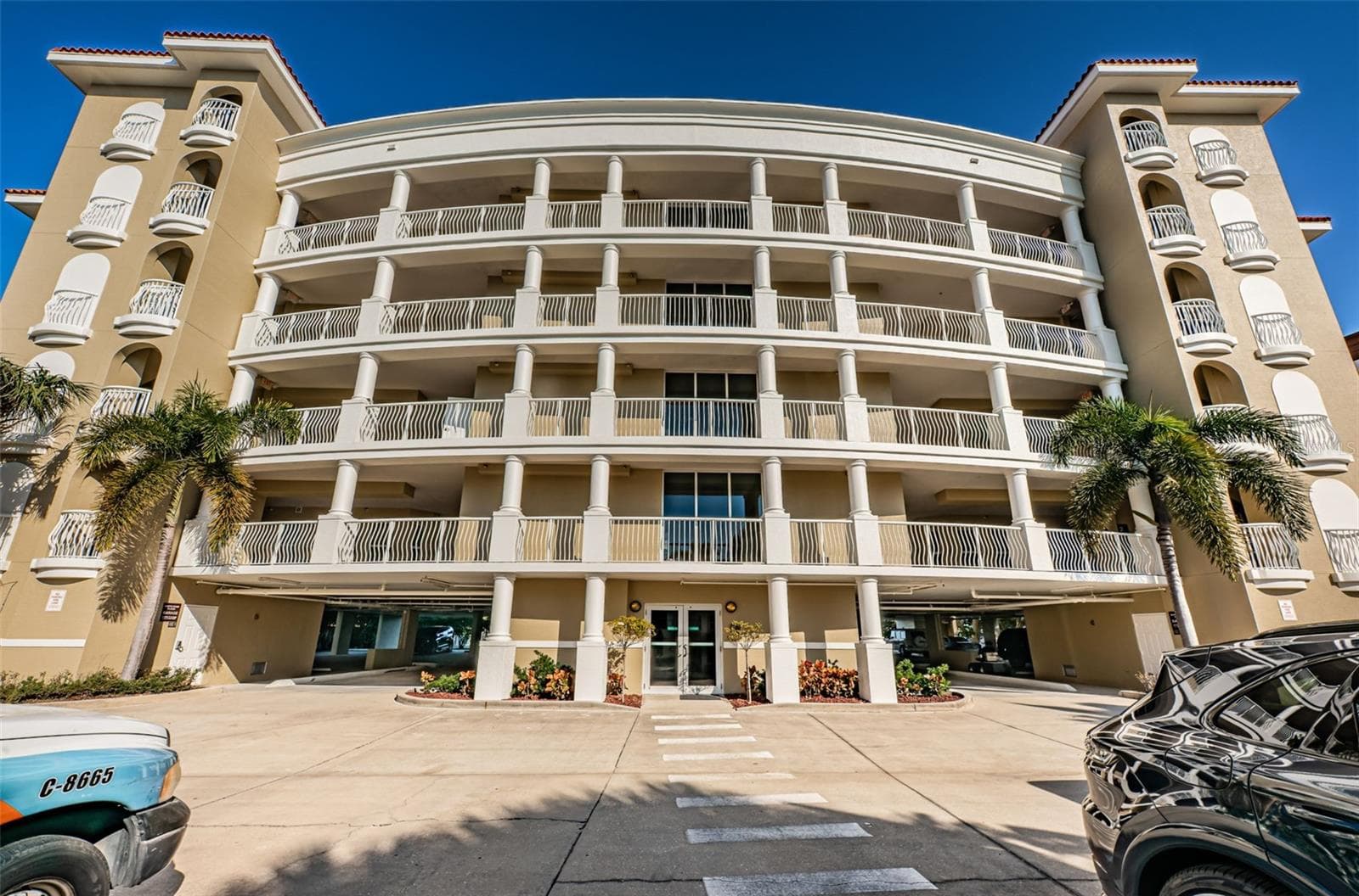 3805 Gulf Blvd #504 photo 2
