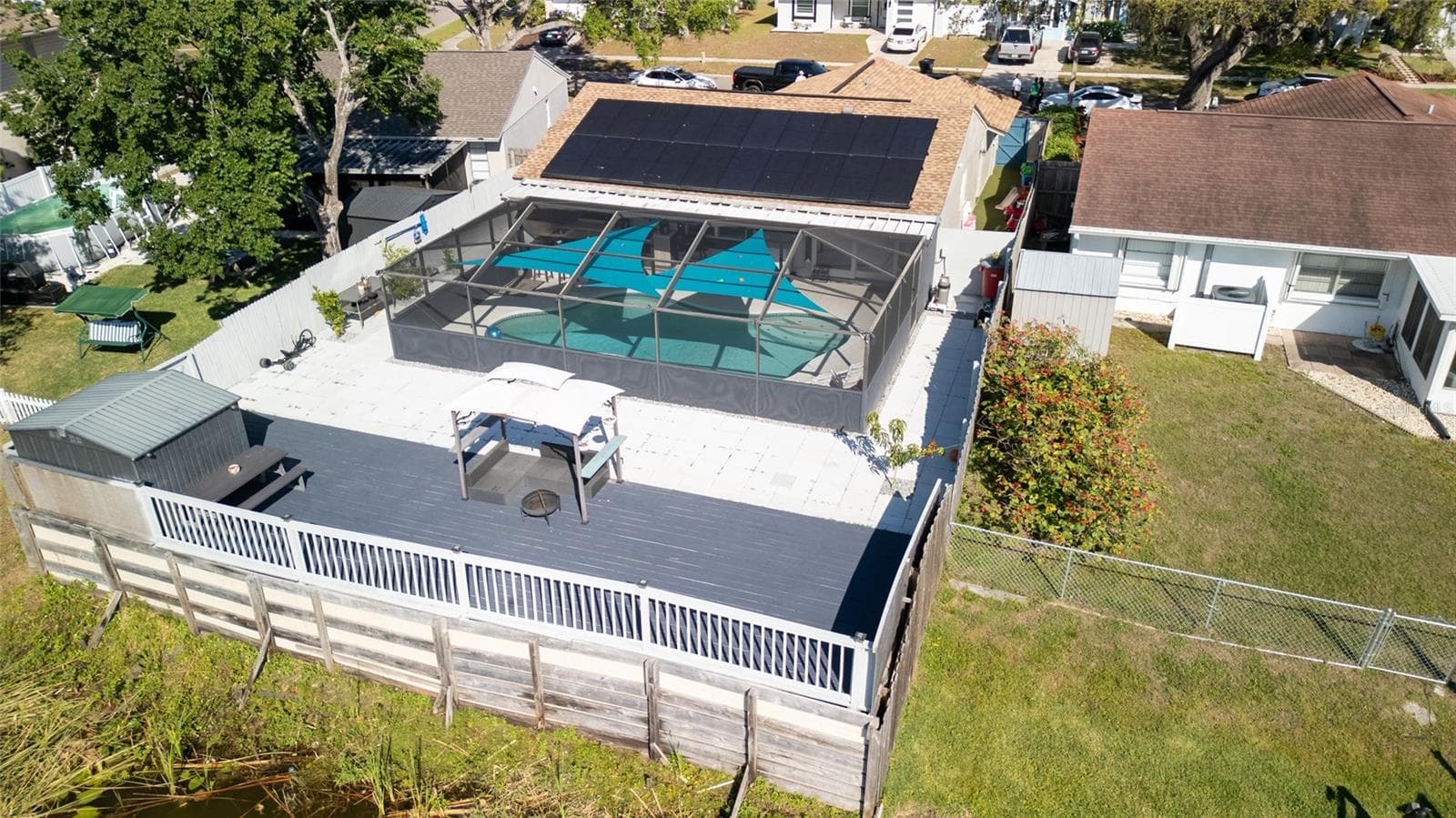 12416 Queensland Ln photo 3
