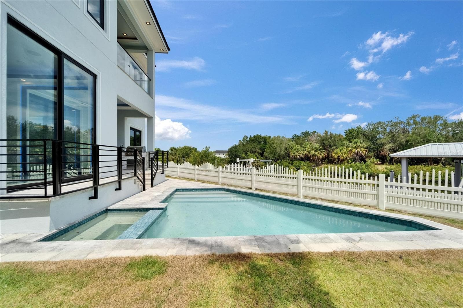 6520 Simone Shores Cir photo 2