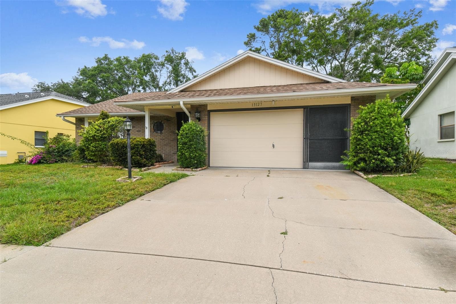 13127 Topflite CT photo 2