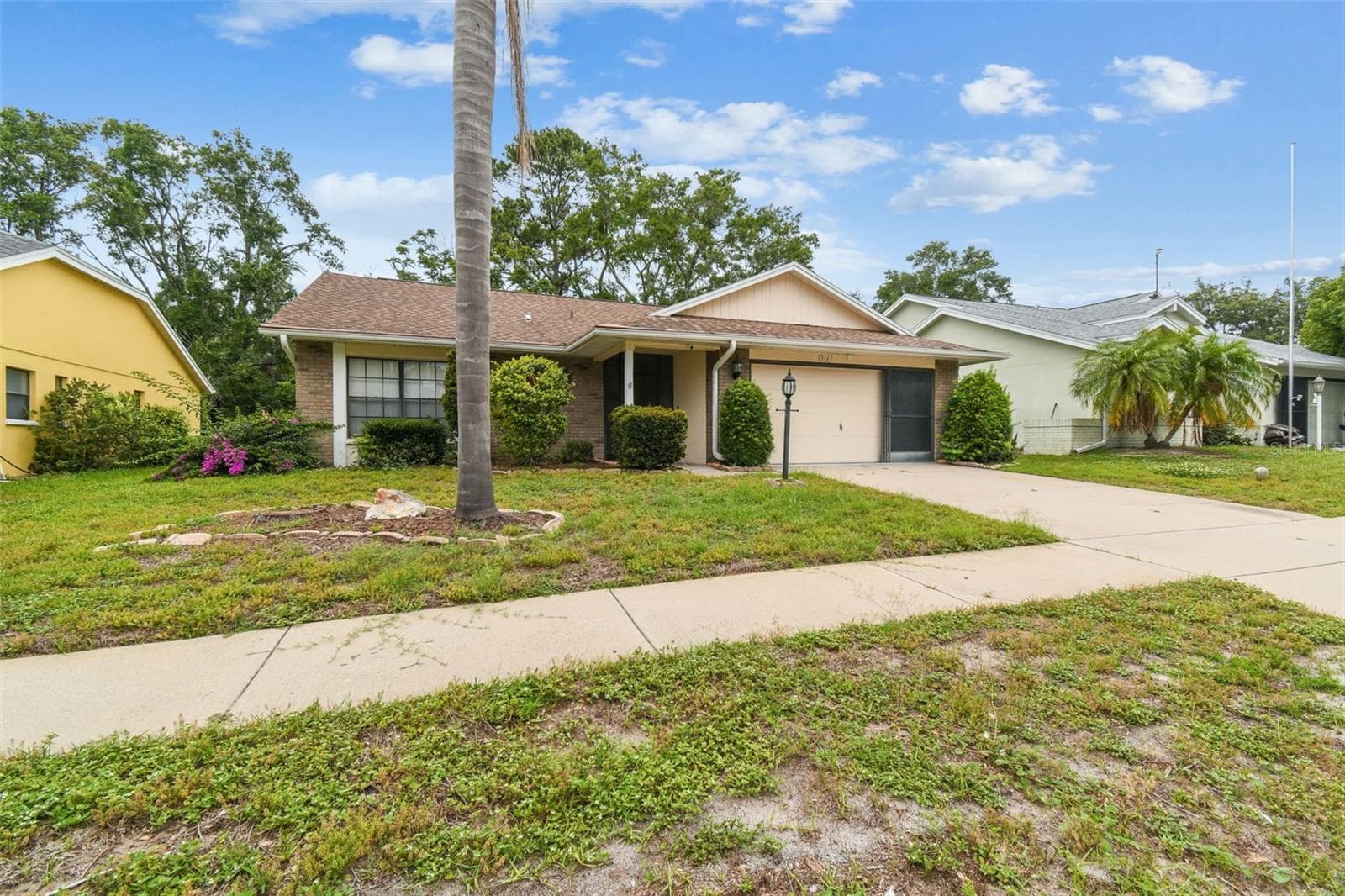 13127 Topflite CT photo 4