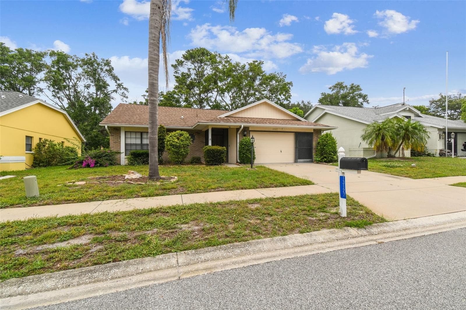 13127 Topflite CT photo 5