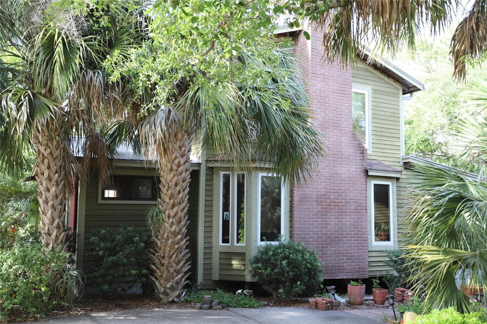 272 Orange St #A-B photo 2