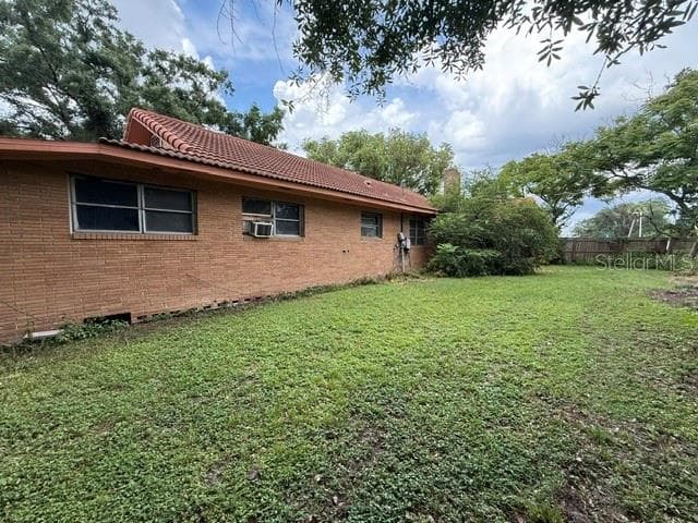 3011 S Wiggins Rd photo 2