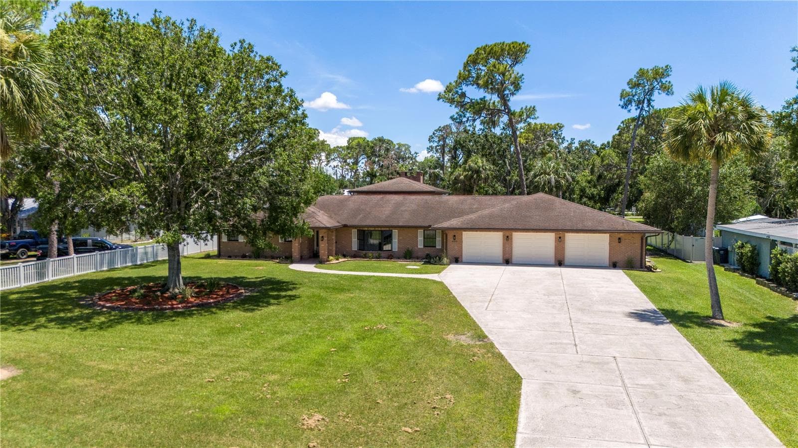 404 Dickman Dr SW photo 2