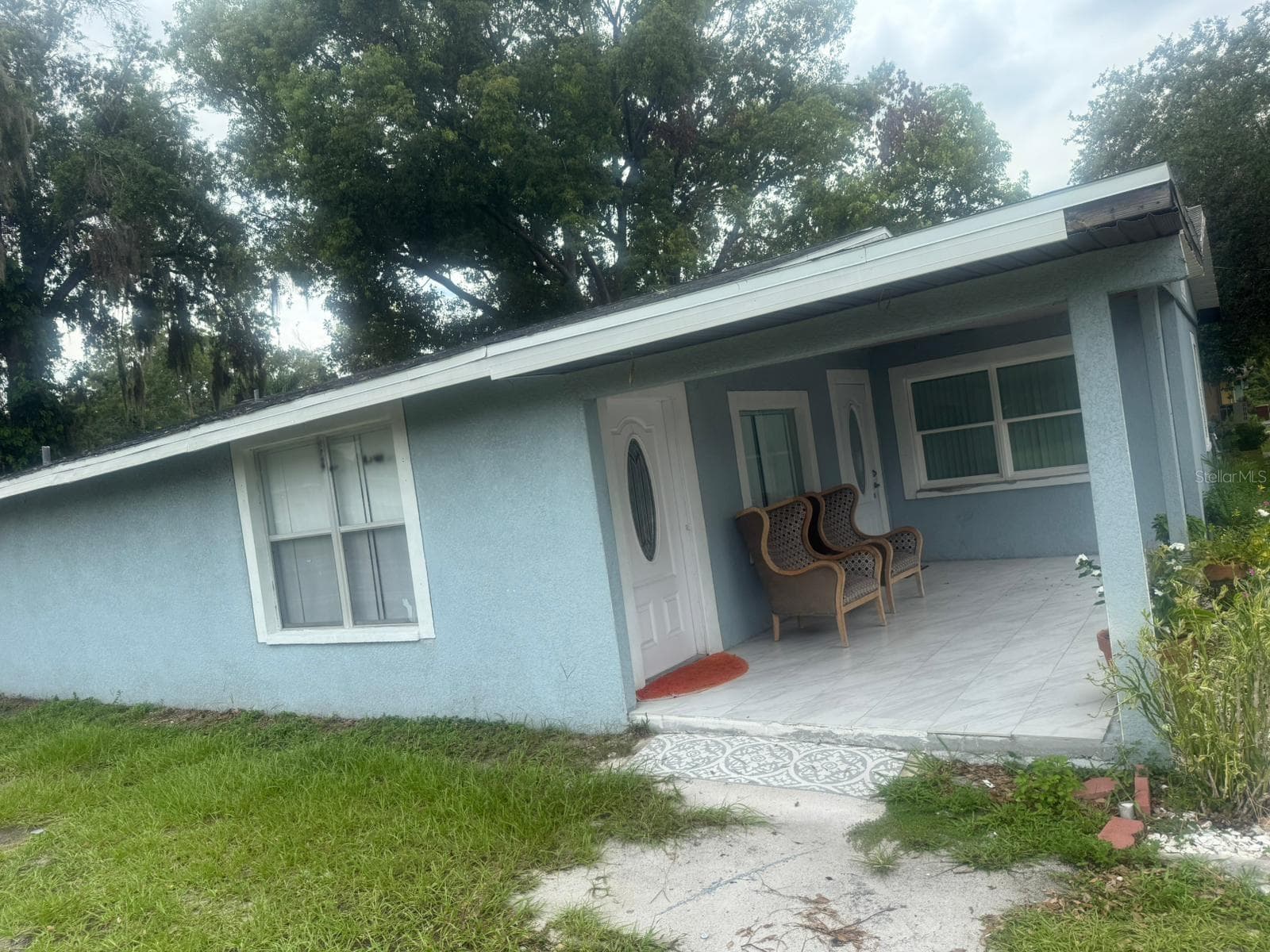 1509 Neil St photo 2