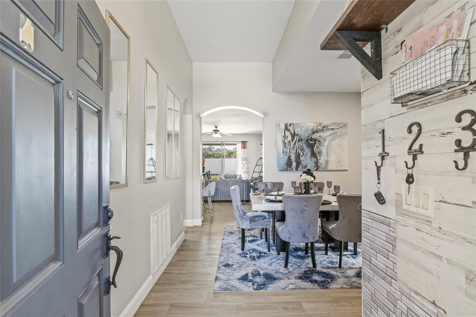 8521 Southern Charm Cir photo 2