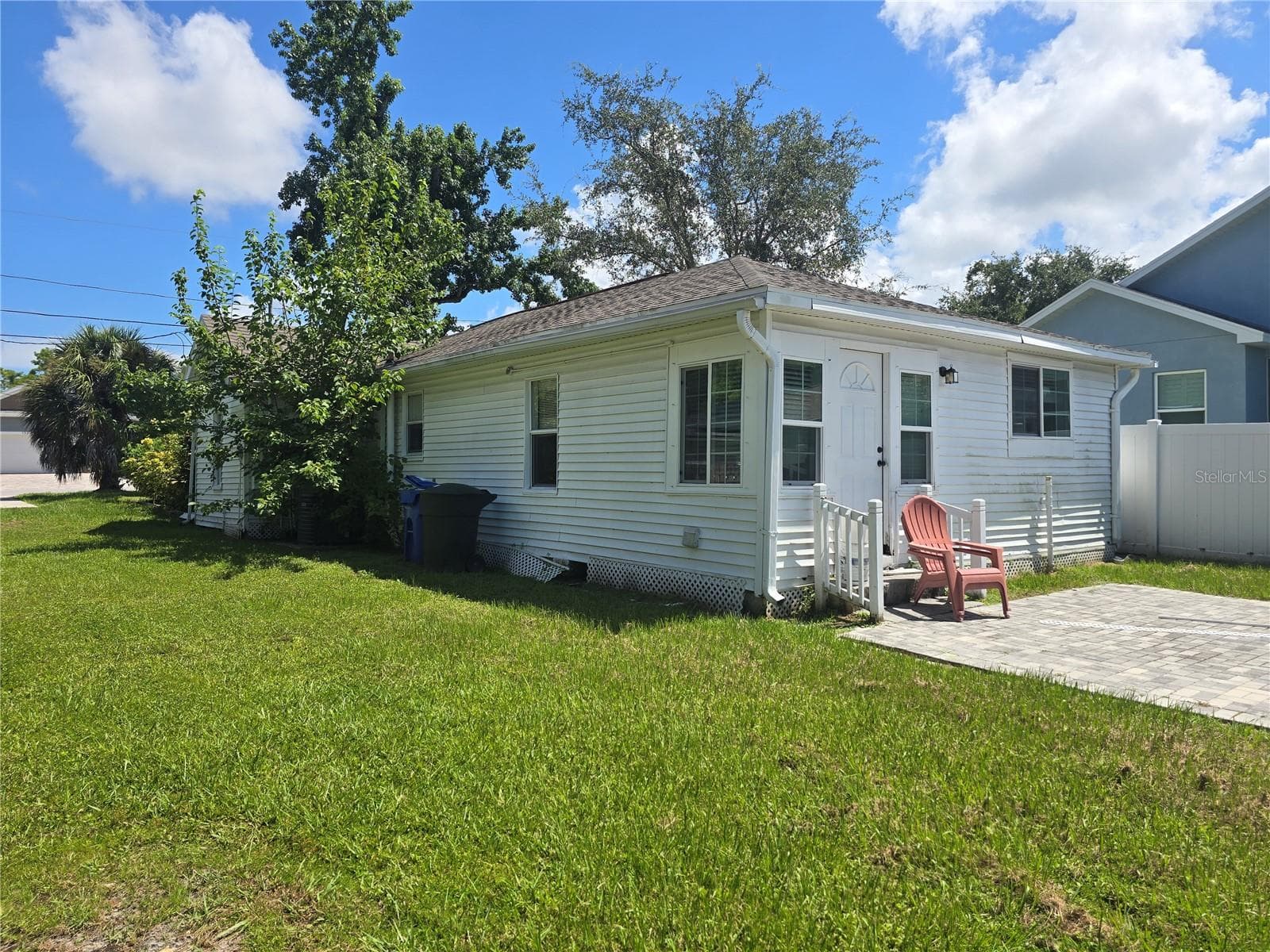 1327 Georgia Ave photo 2
