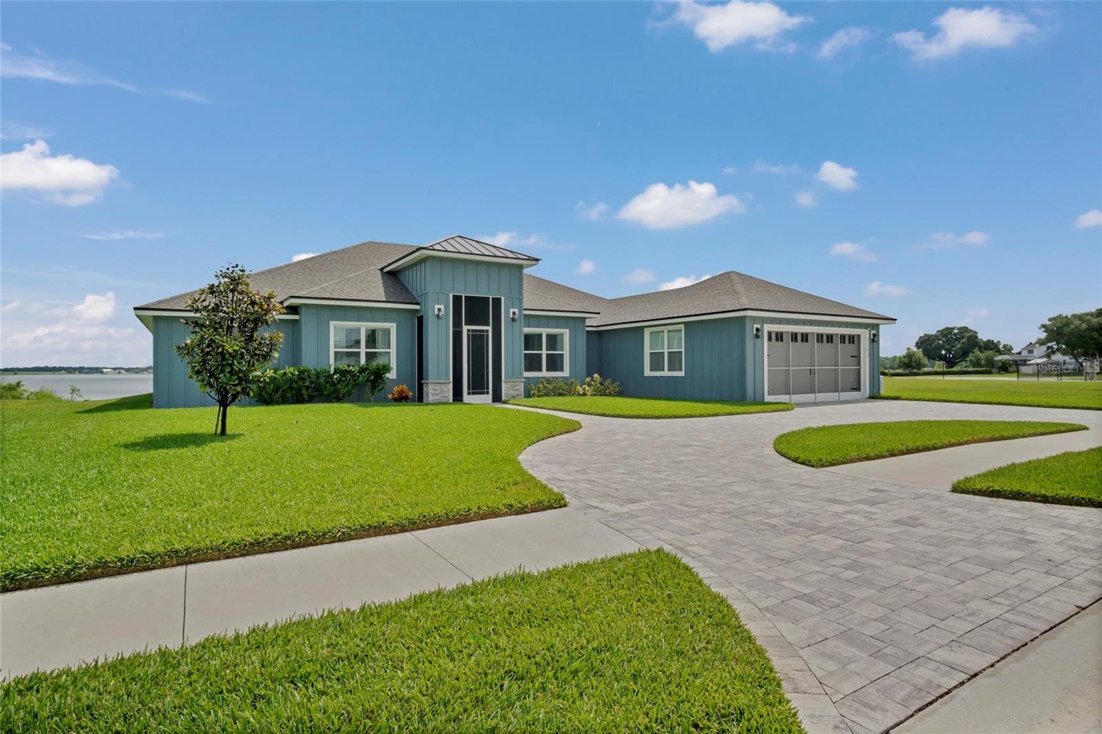 1153 Enclave CT photo 2