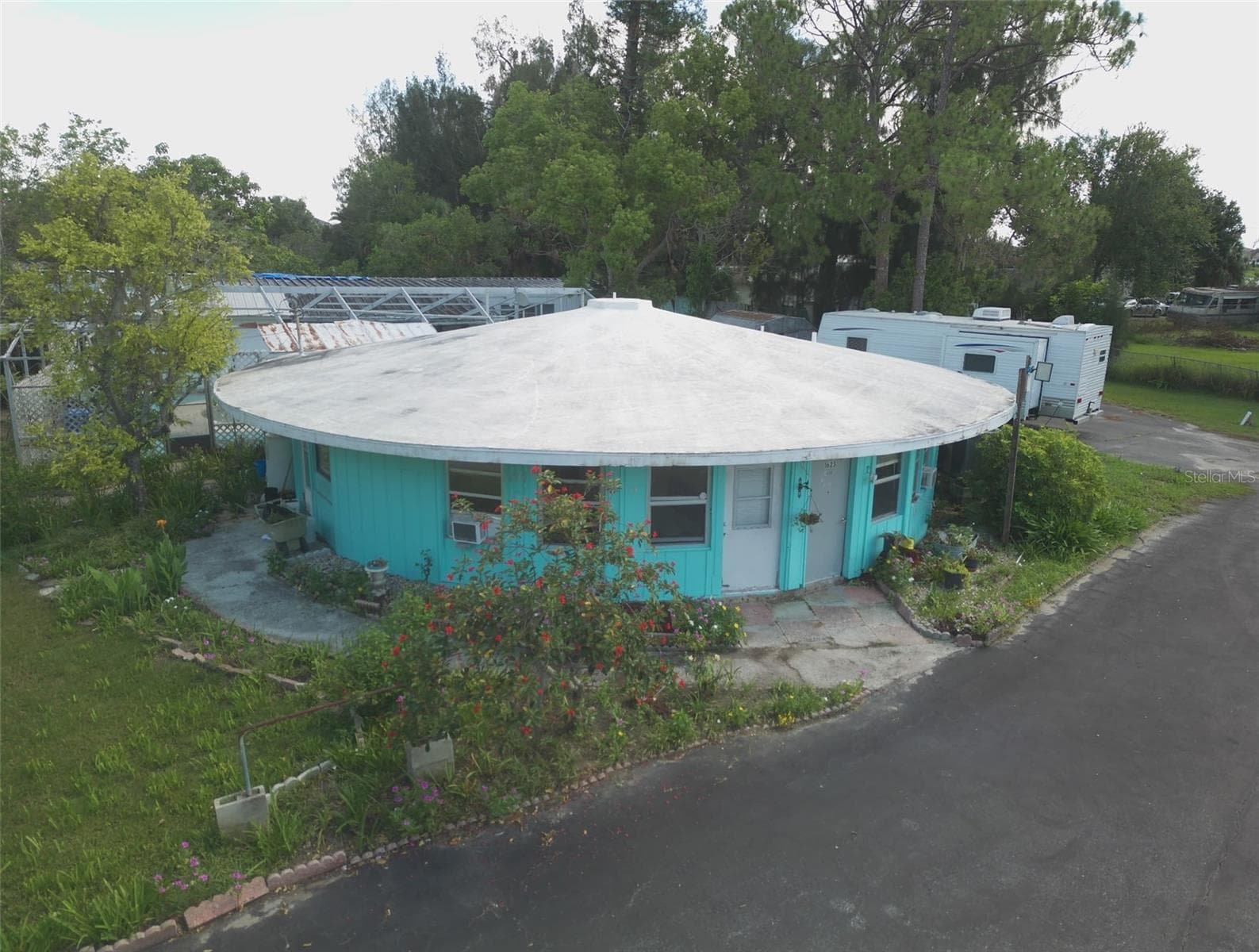 1603 W Shell Point Rd photo 2