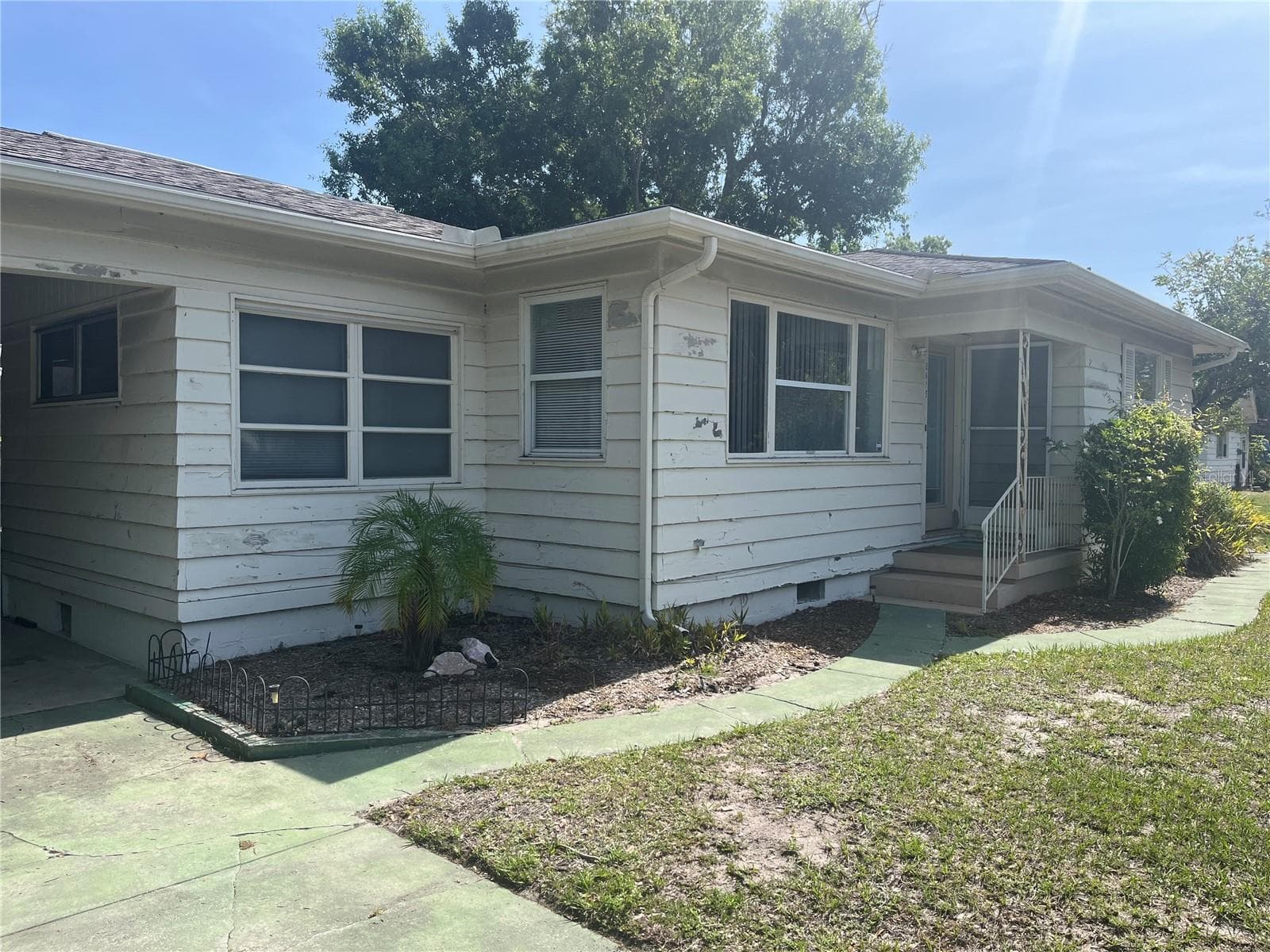 2415 Pelican Dr photo 2
