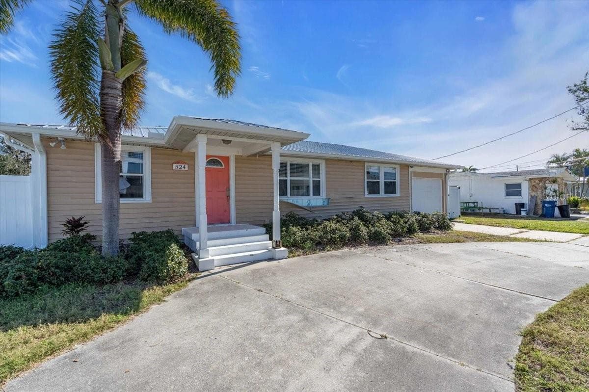 524 Palm Ave photo 5