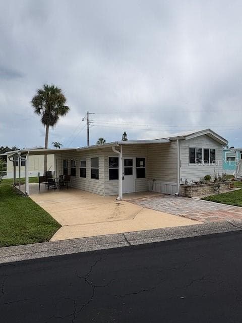 3326 Bonnie Dr photo 2