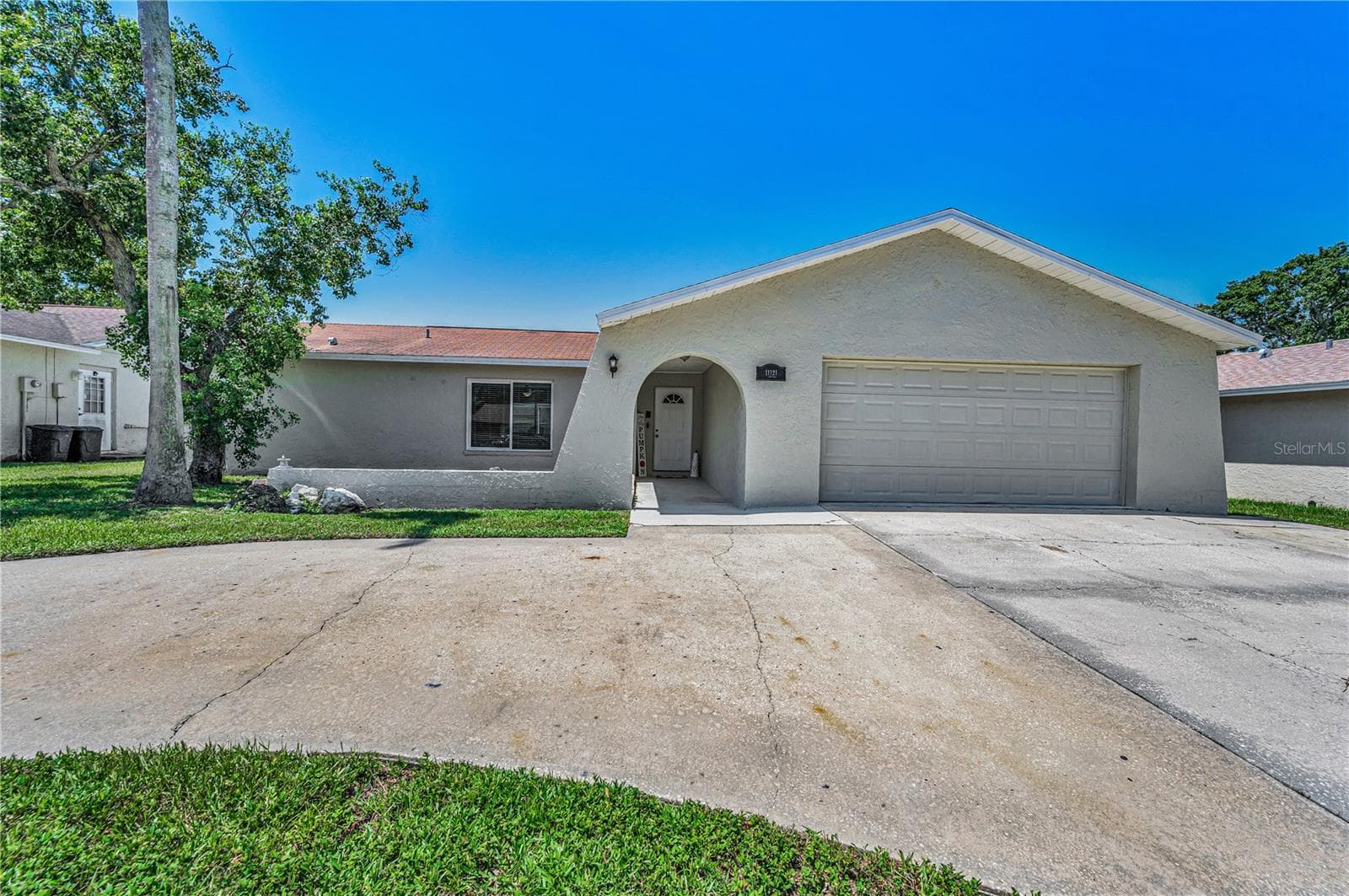 11121 Peppertree Ln photo 5