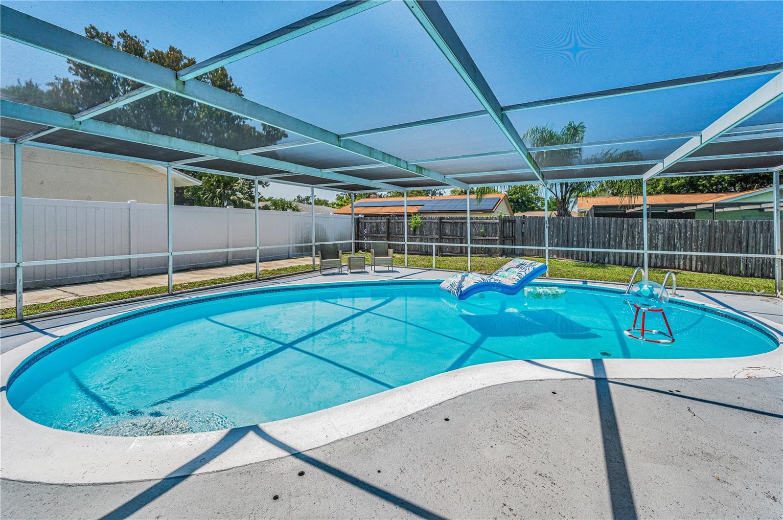 11121 Peppertree Ln photo 4