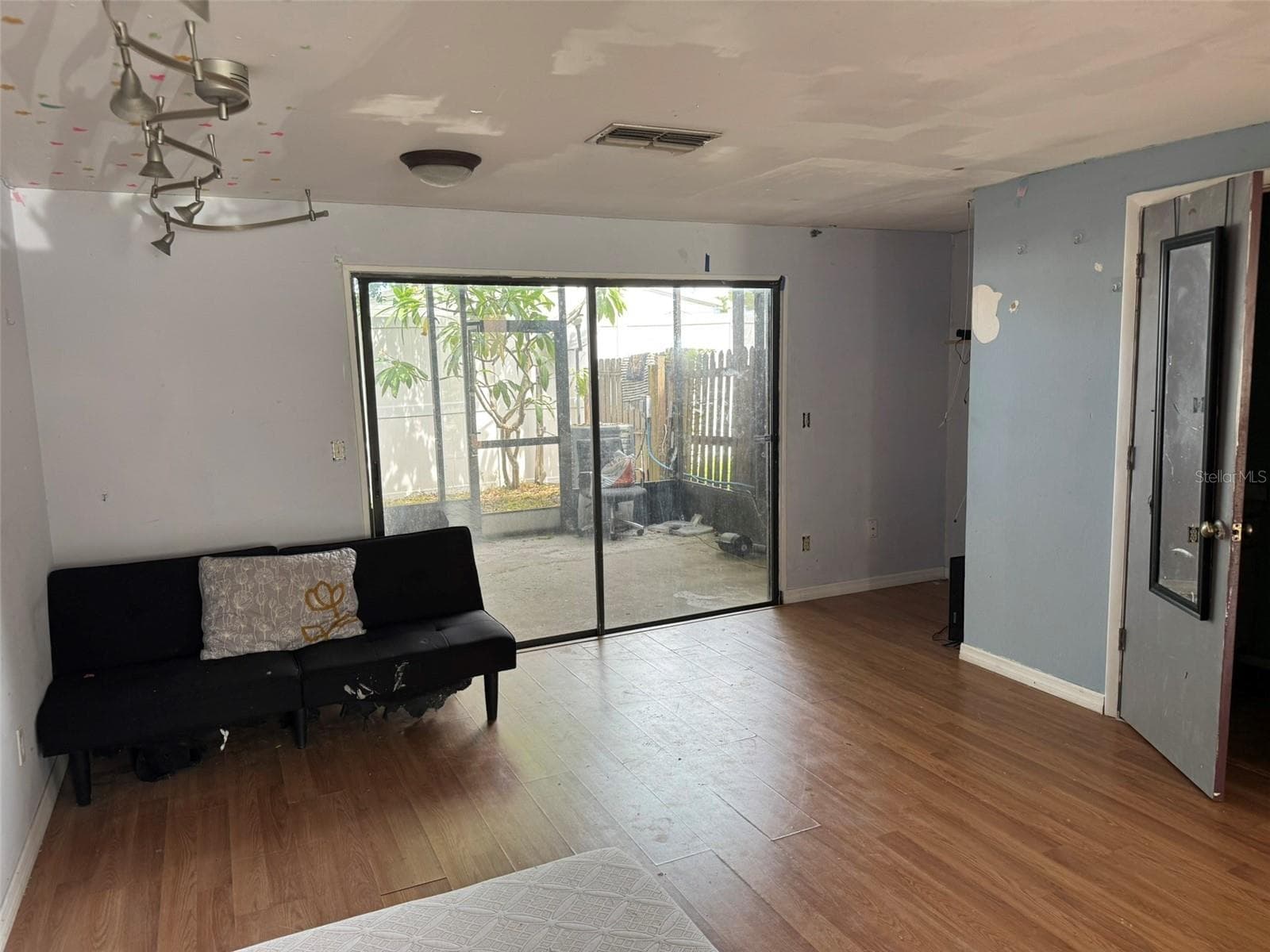 2811 S Pines Dr #18 photo 4