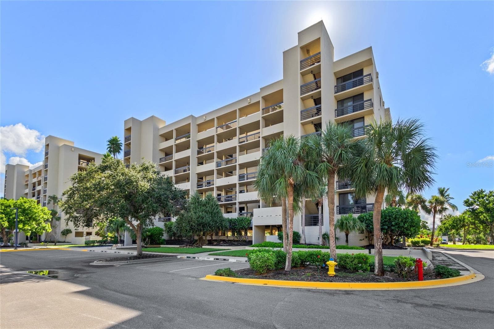 1065 Gulf Of Mexico Dr #402 photo 2