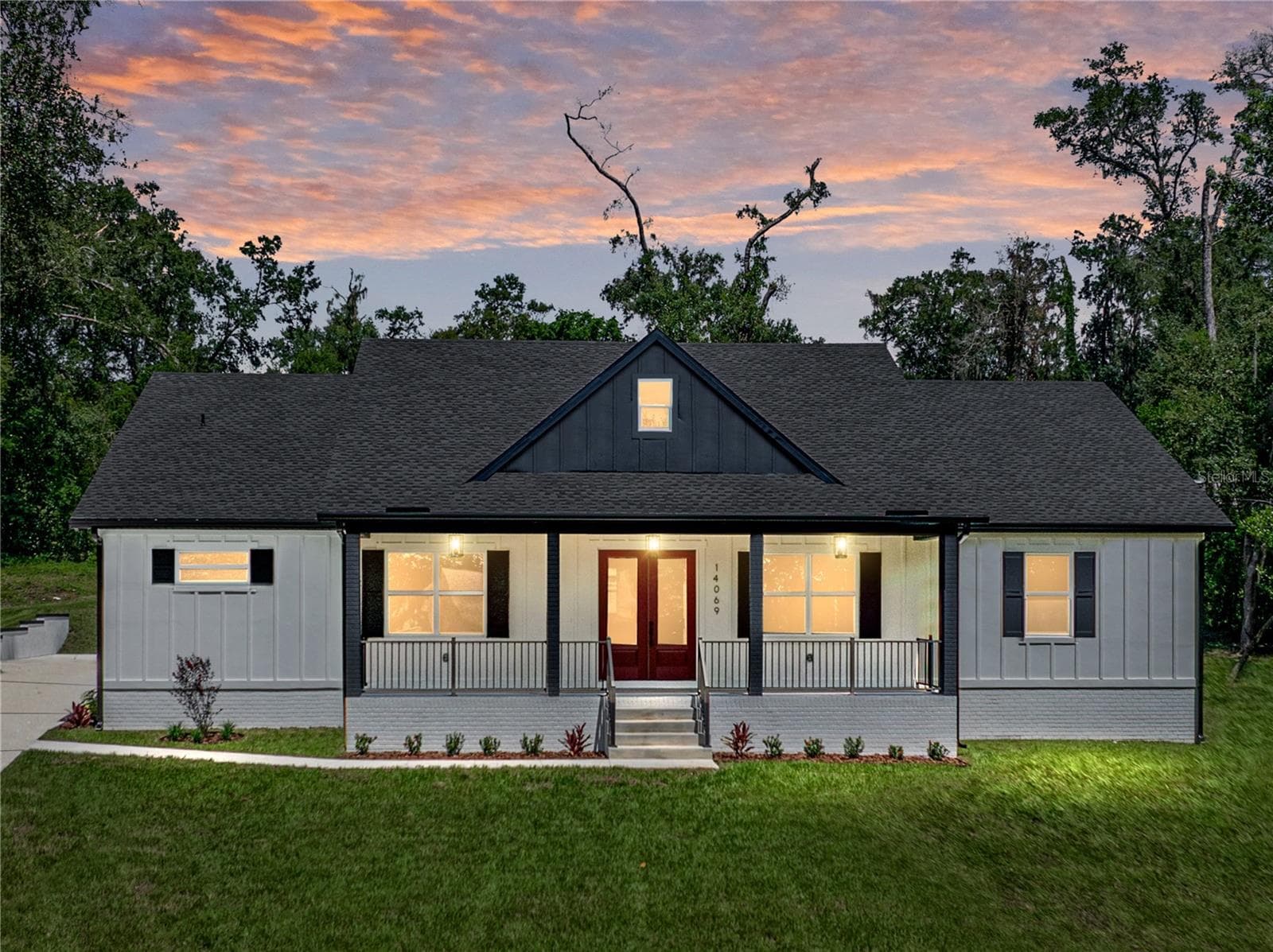 14069 Grandeur Way photo 2