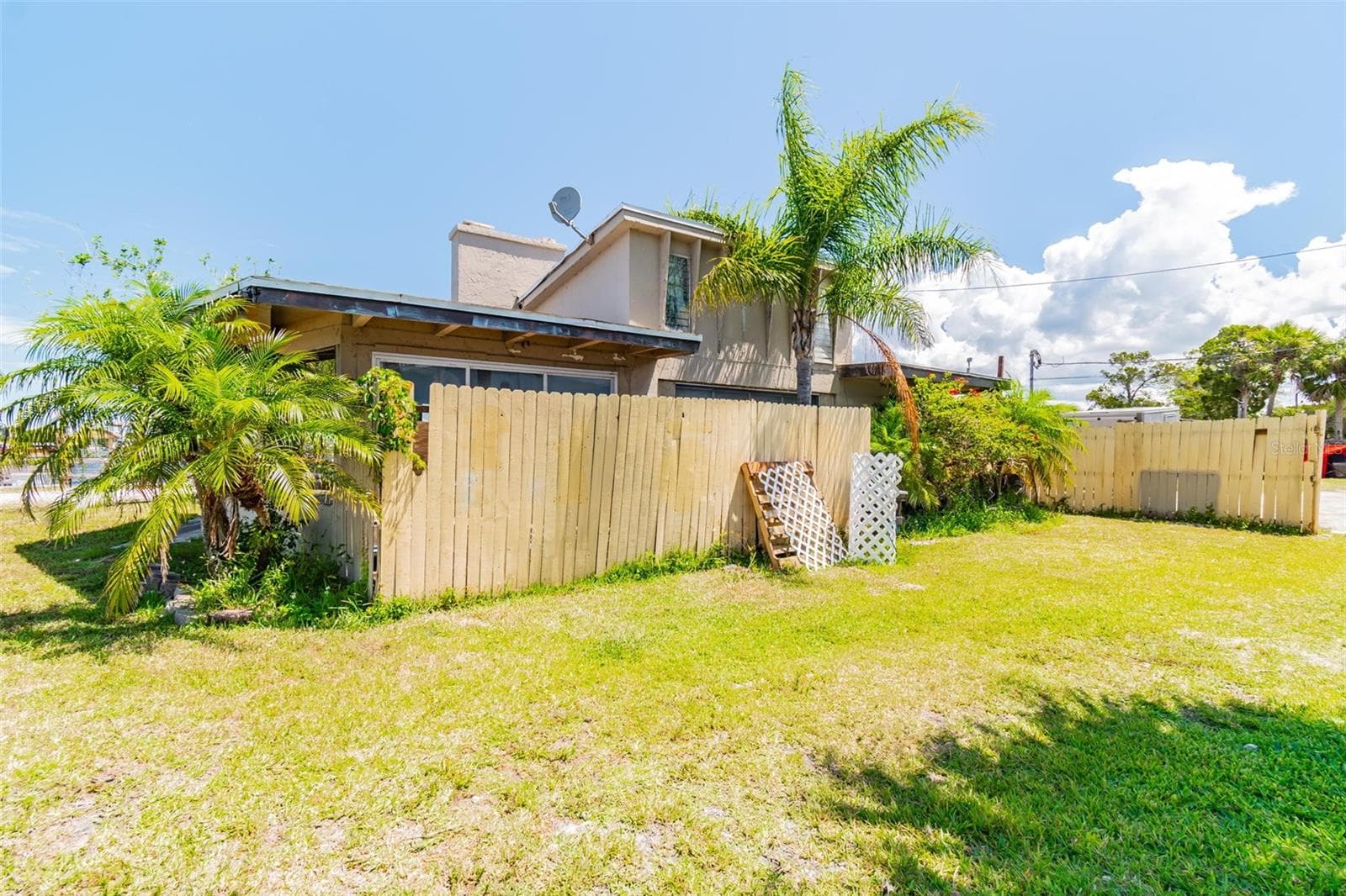 5325 Treadway Dr photo 3