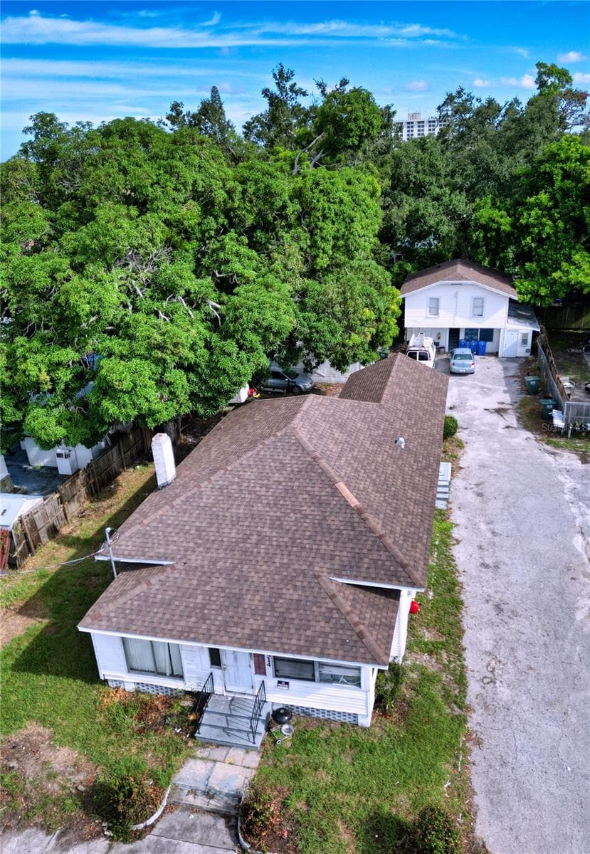 1514 12th Ave W photo 2