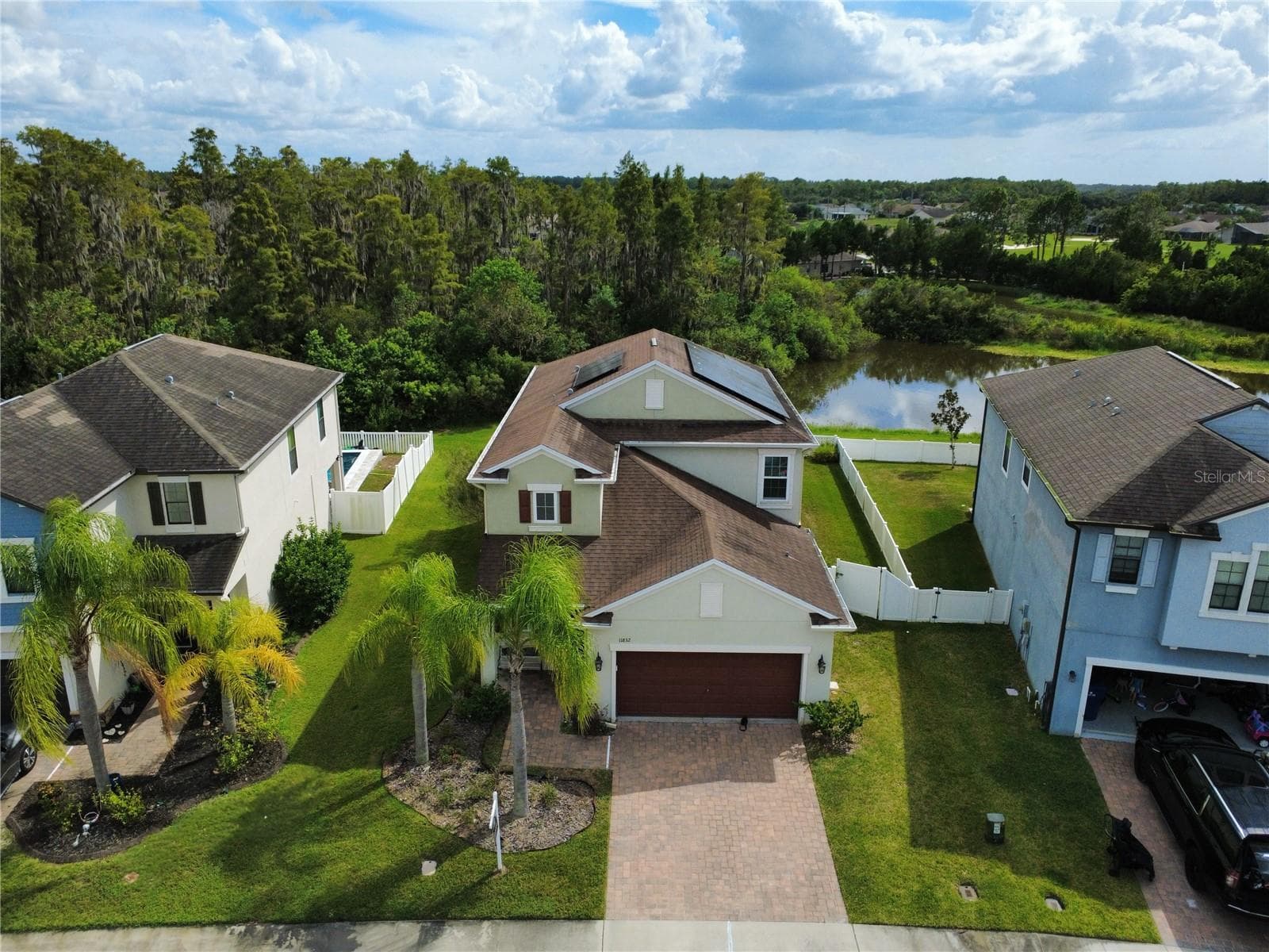 11832 Lake Blvd photo 2