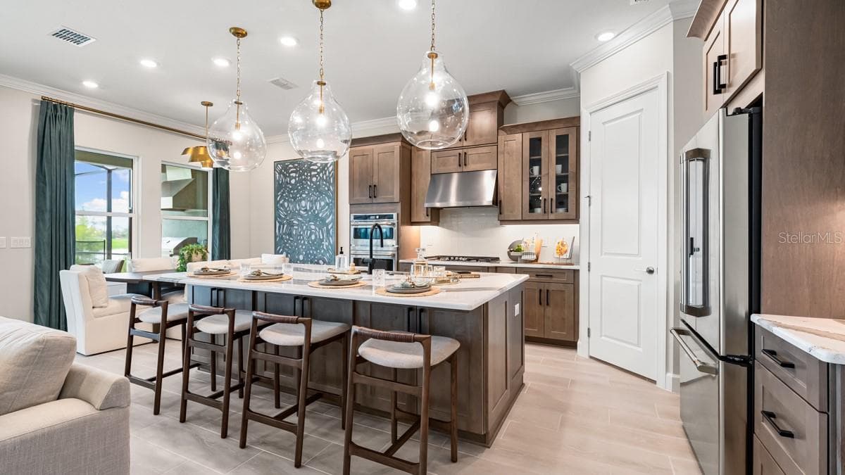7907 Coral Sea Ln photo 2