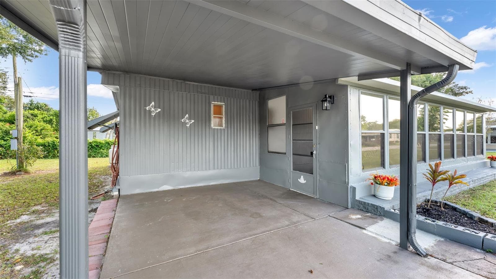 203 Janet Ln photo 2