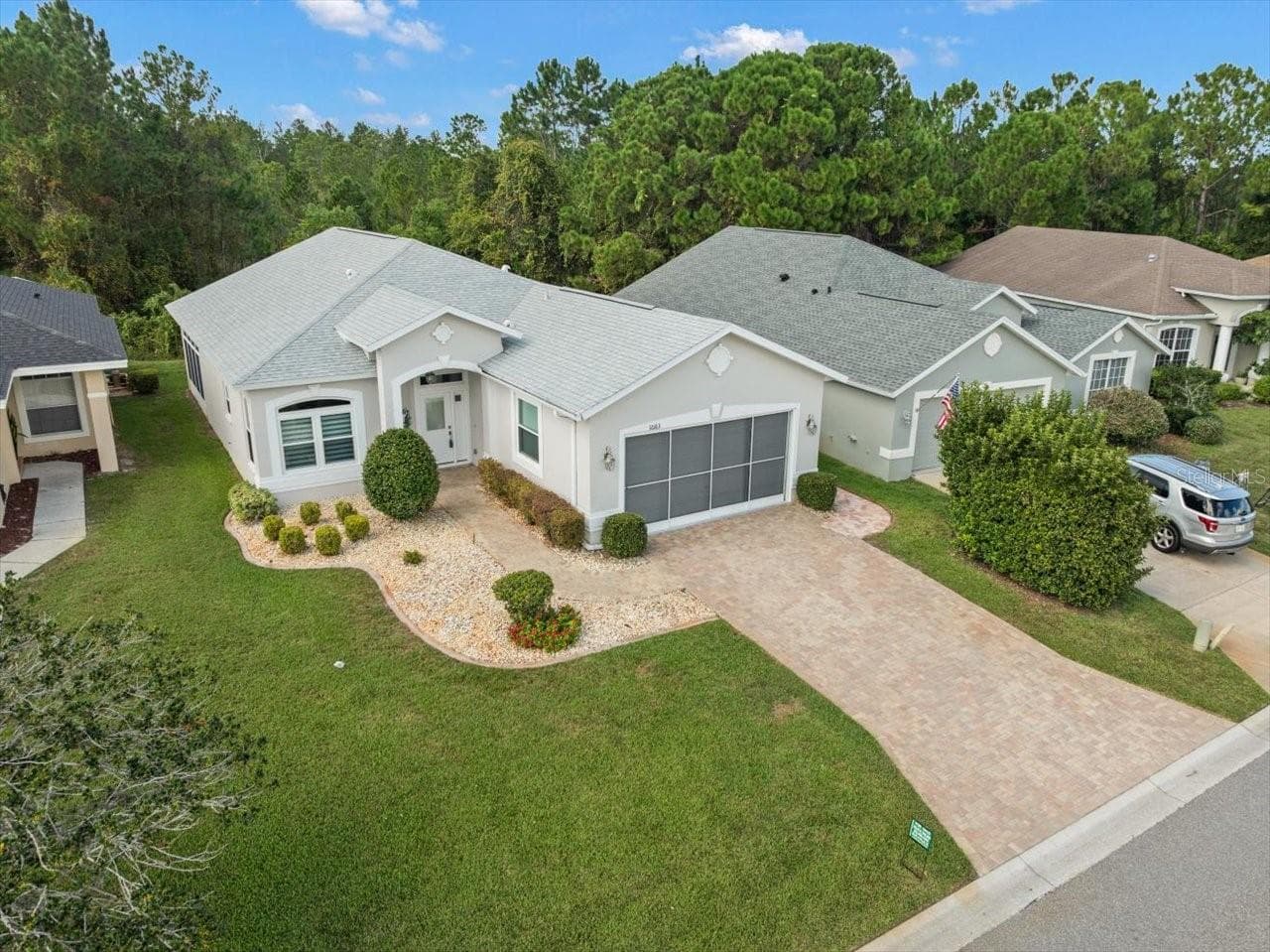10163 Holly Berry Dr photo 3