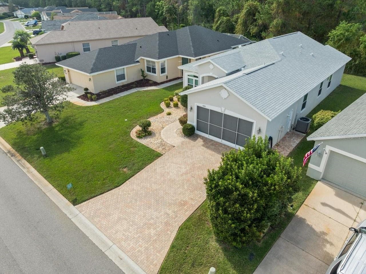 10163 Holly Berry Dr photo 5