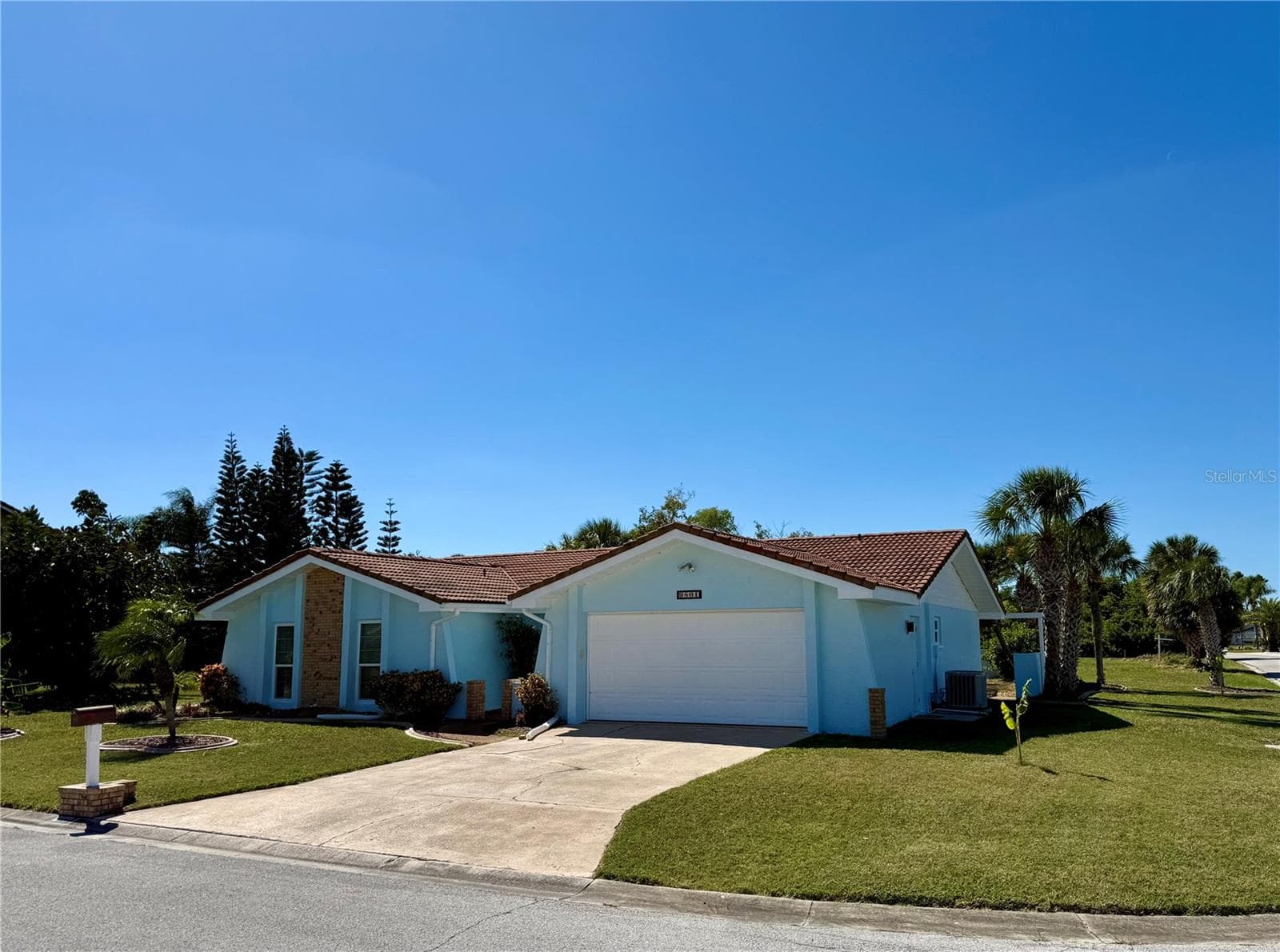 9801 San Moreno Way photo 2