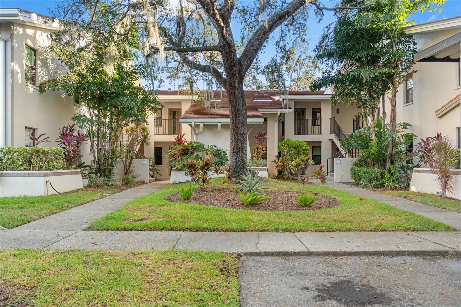 300 S Florida Ave #600F photo 2