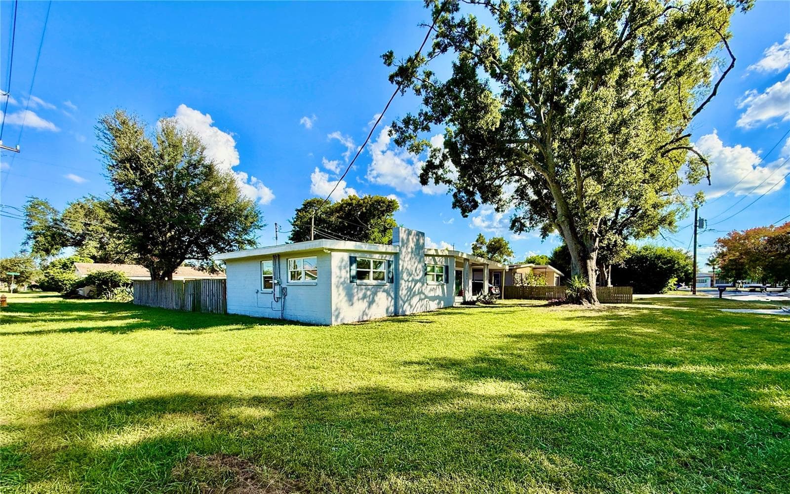 1604 Crystal CT E photo 2