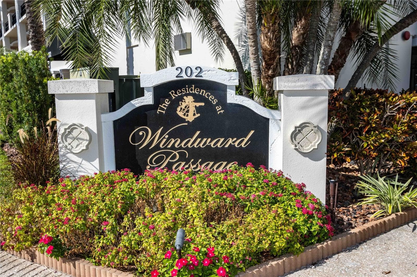 202 Windward Psge #603 photo 2