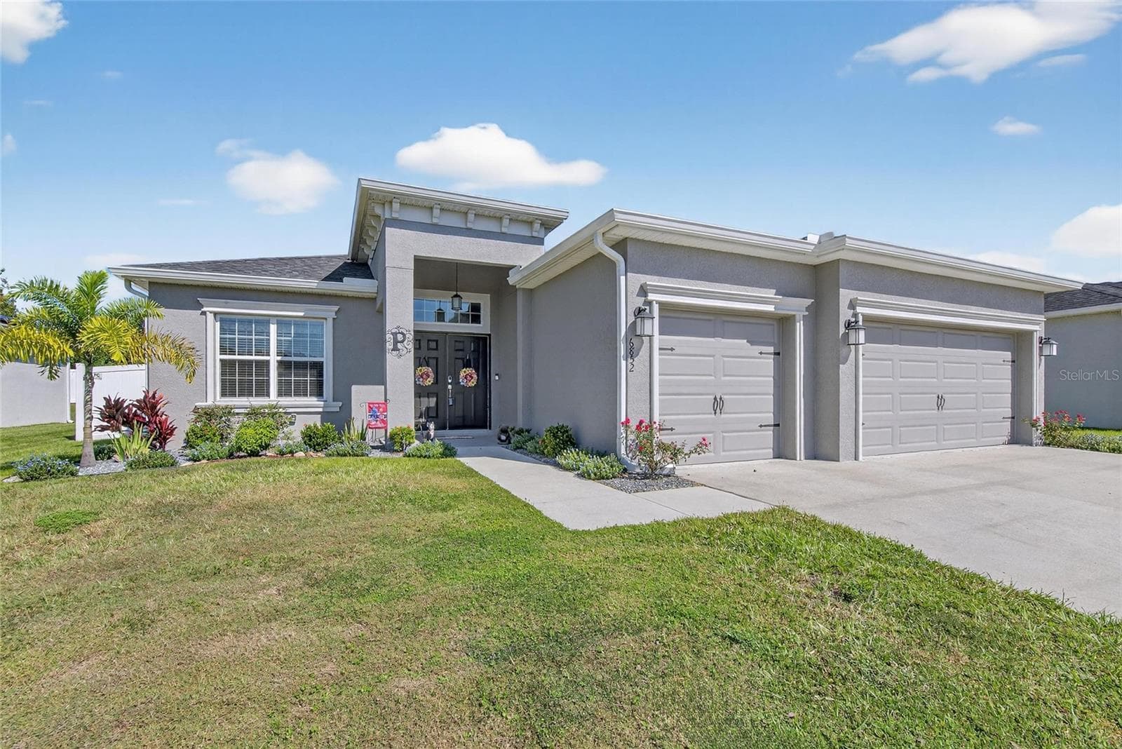 6852 Mossy Oak Ln photo 2