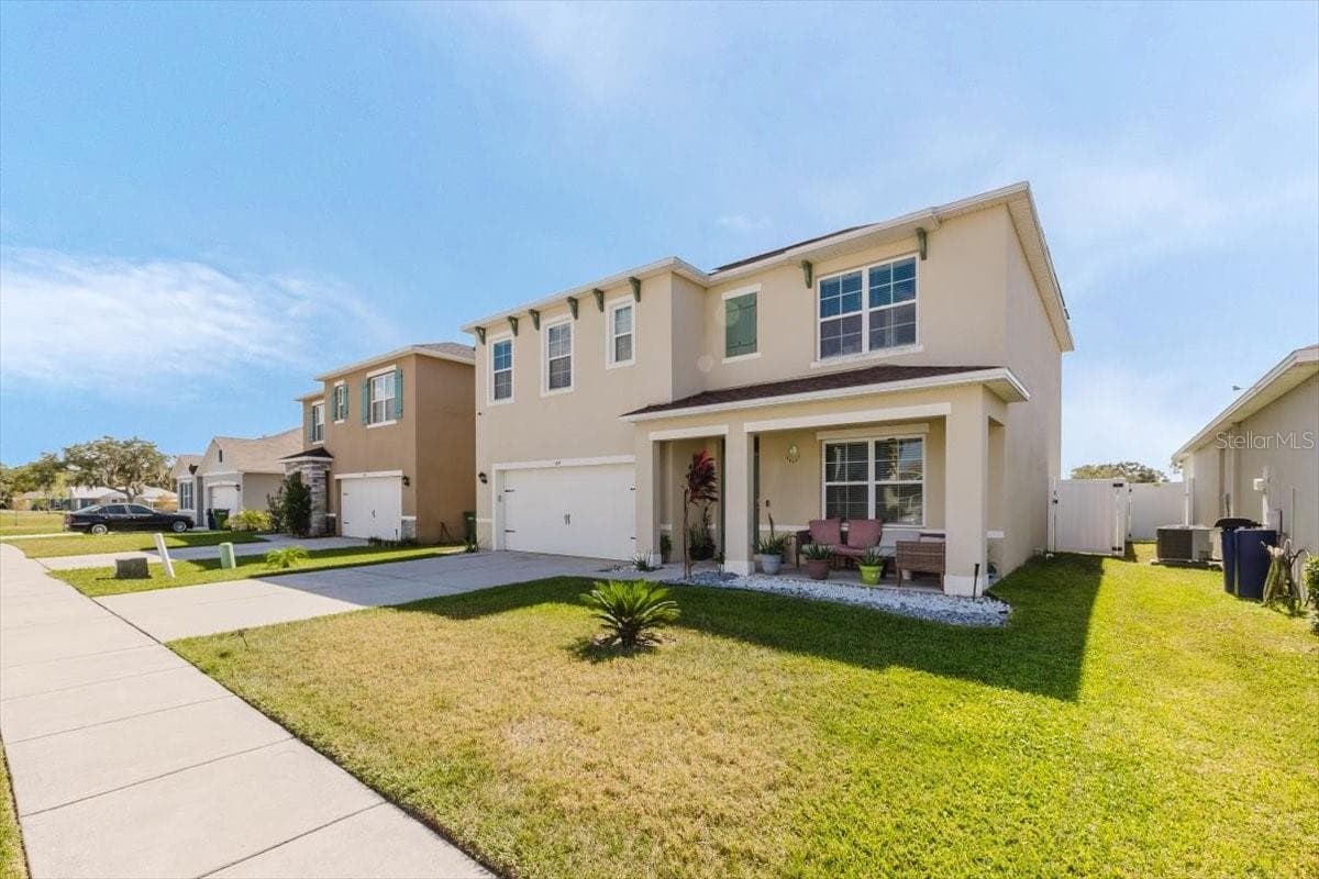 344 Alexzander Way photo 2