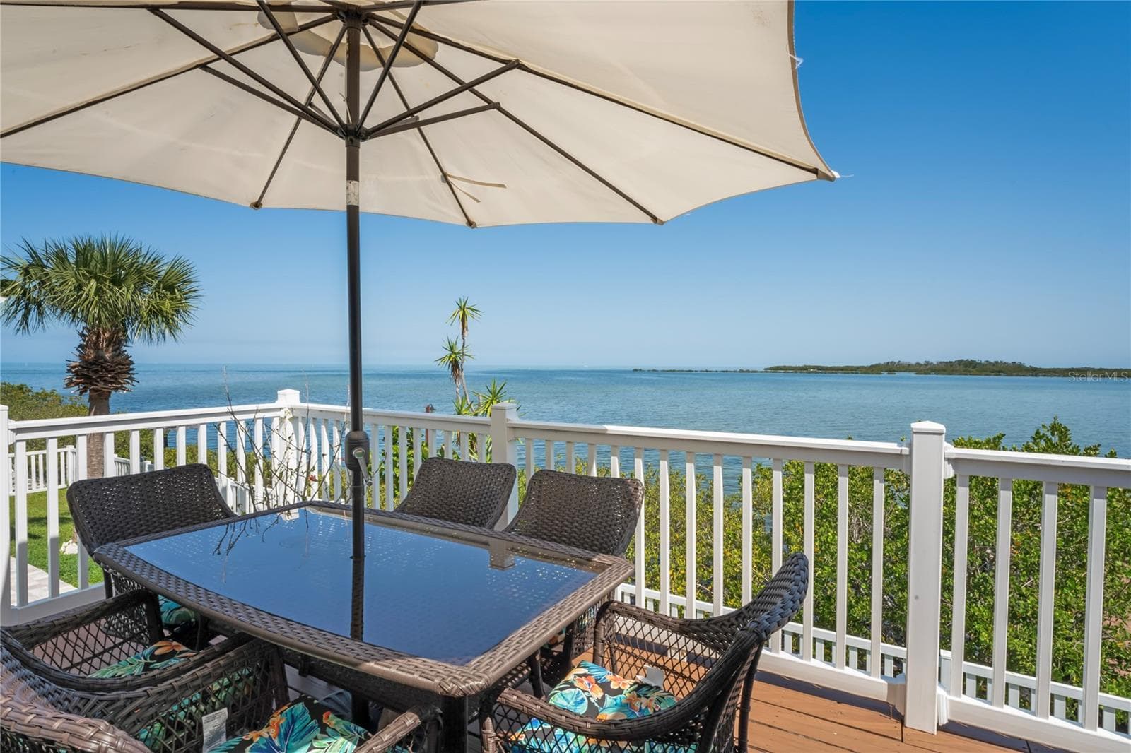6603 Driftwood Dr photo 2